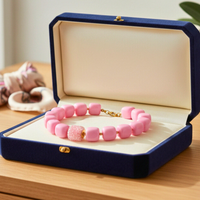 Collier Cube rose bonbon