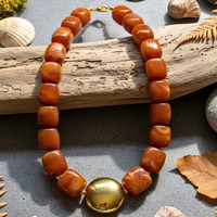 Collier Cube caramel marbré